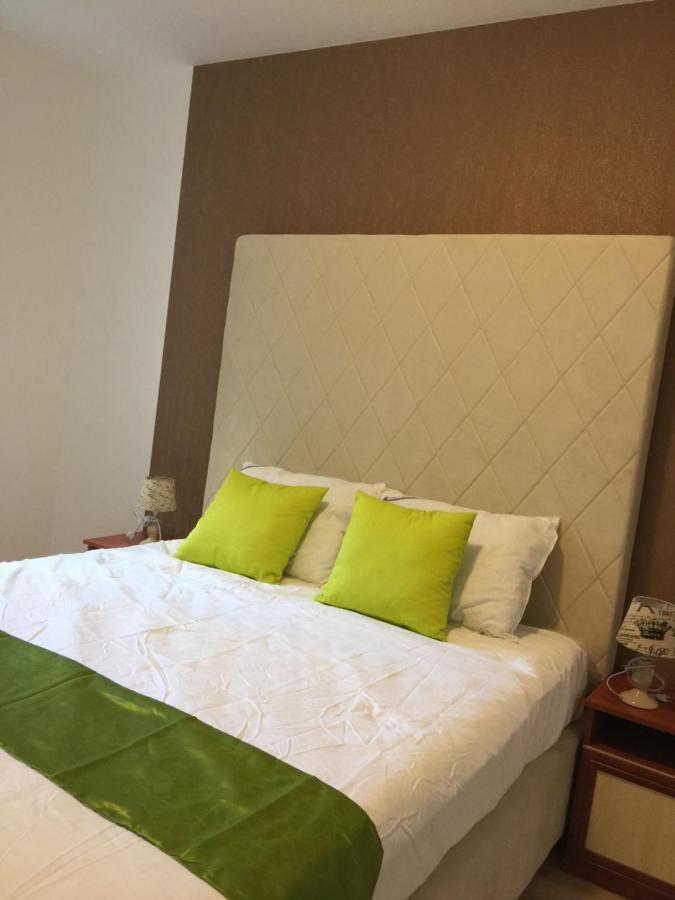 Corvin Rose Apartment Hotel Budapest Exterior foto